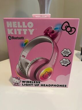 Hello Kitty Pink Bluetooth Light-Up Headphones with Rainbow Accents